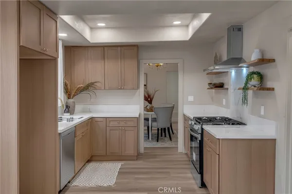 $699,000 | 520 East 8th Street, Corona, CA 92879