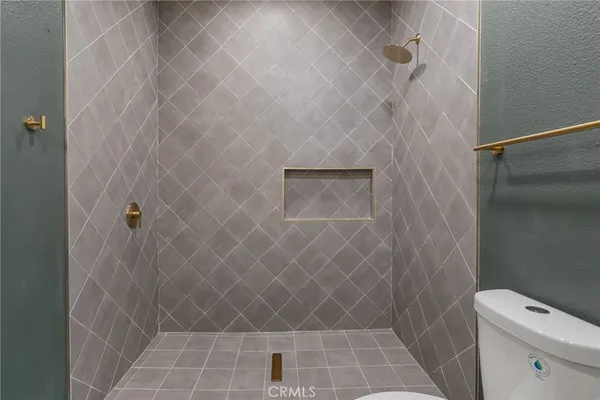 $699,000 | 520 East 8th Street, Corona, CA 92879