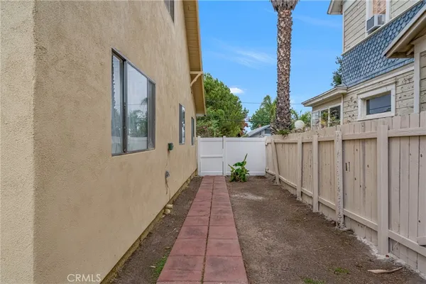 $699,000 | 520 East 8th Street, Corona, CA 92879