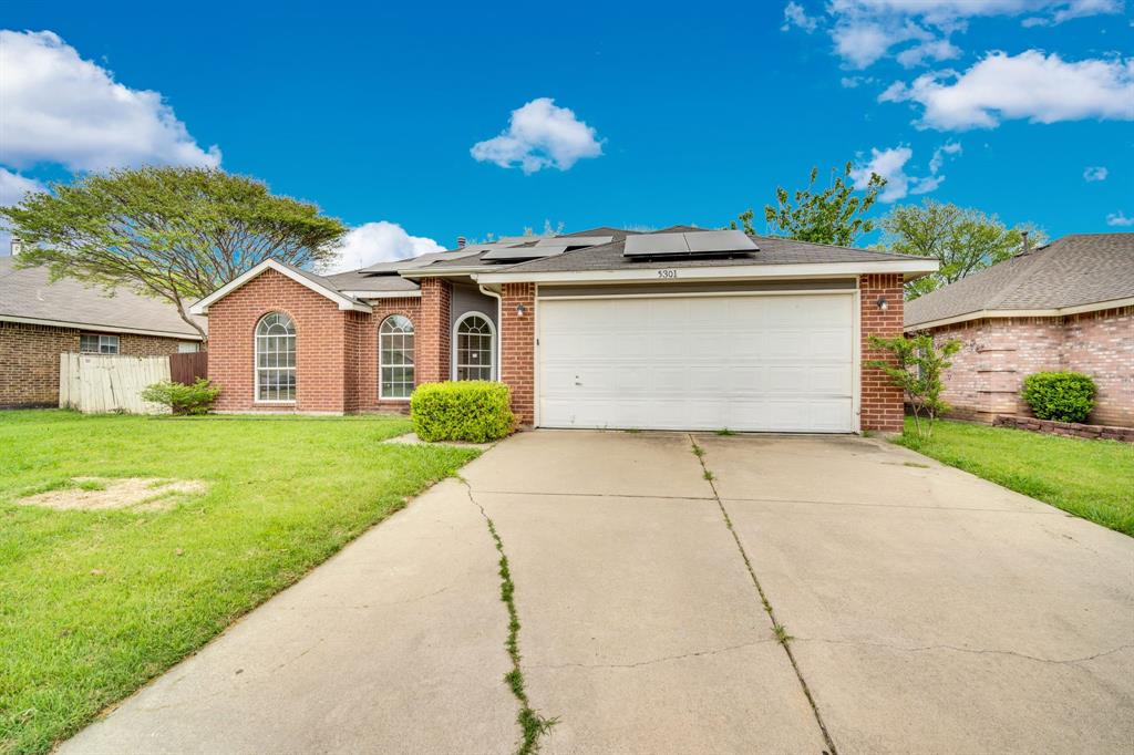 5301 Rio Bravo Drive Arlington, TX 76017 - Photo 4 of 26