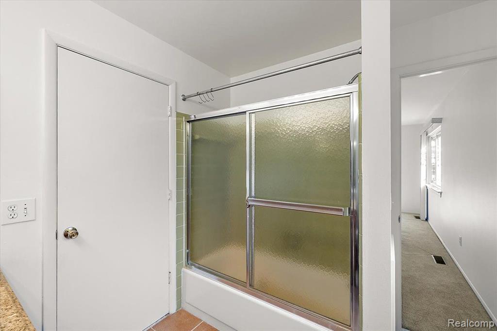 5071 Patrick Road West Bloomfield, MI 48322 - Photo 30 of 30 Gallery Image 30