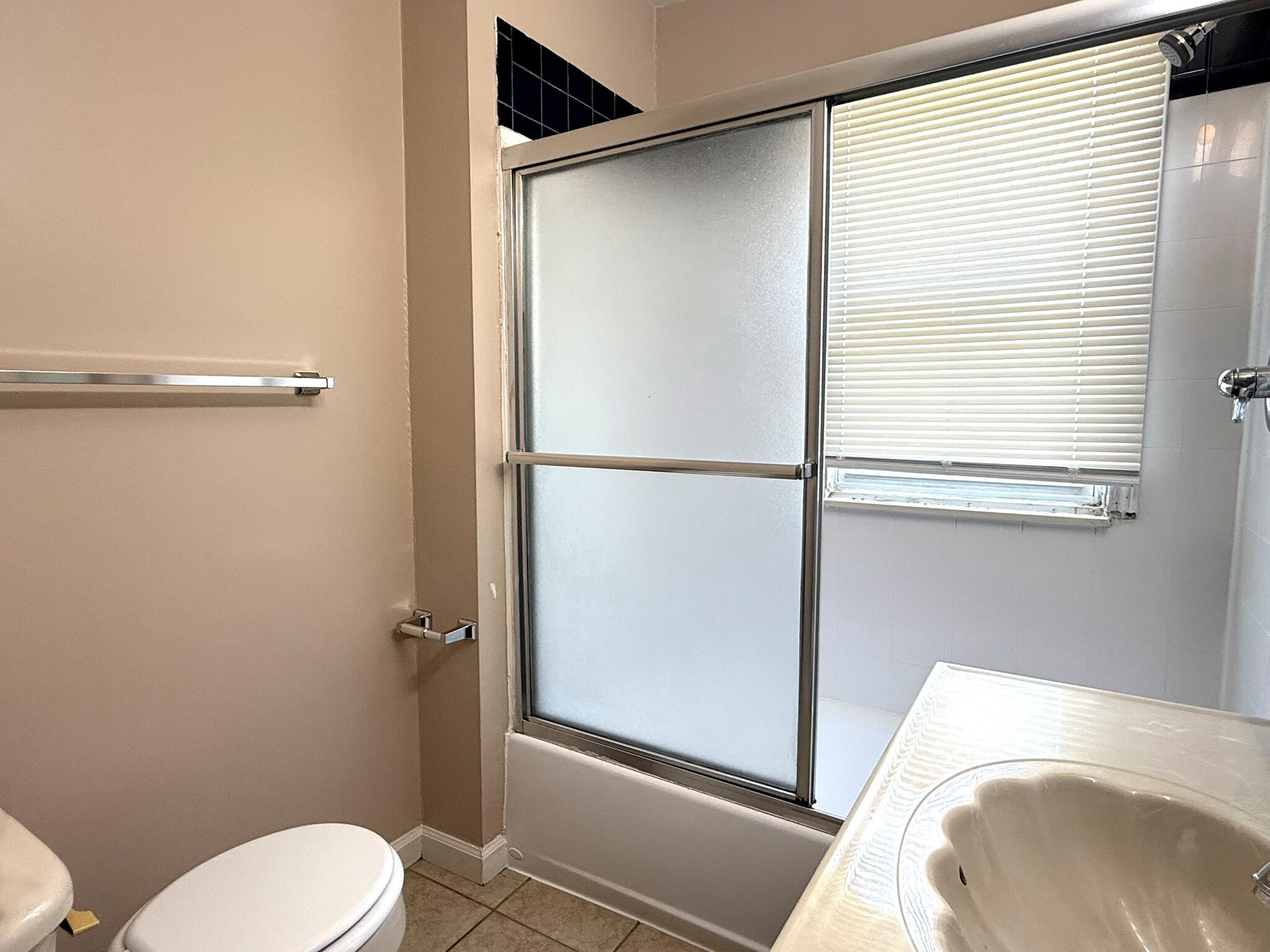 5873 Merrick Street Taylor, MI 48180 - Photo 20 of 20 Bathroom