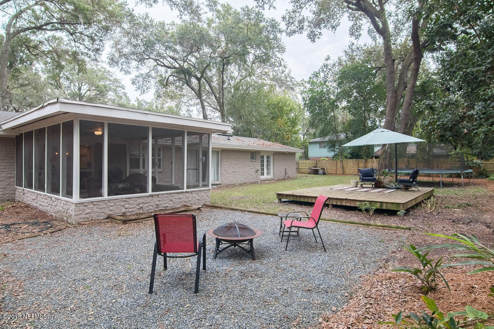 9454 Conifer Road Jacksonville, FL 32257 - Photo 32 of 33 Great place to entertain