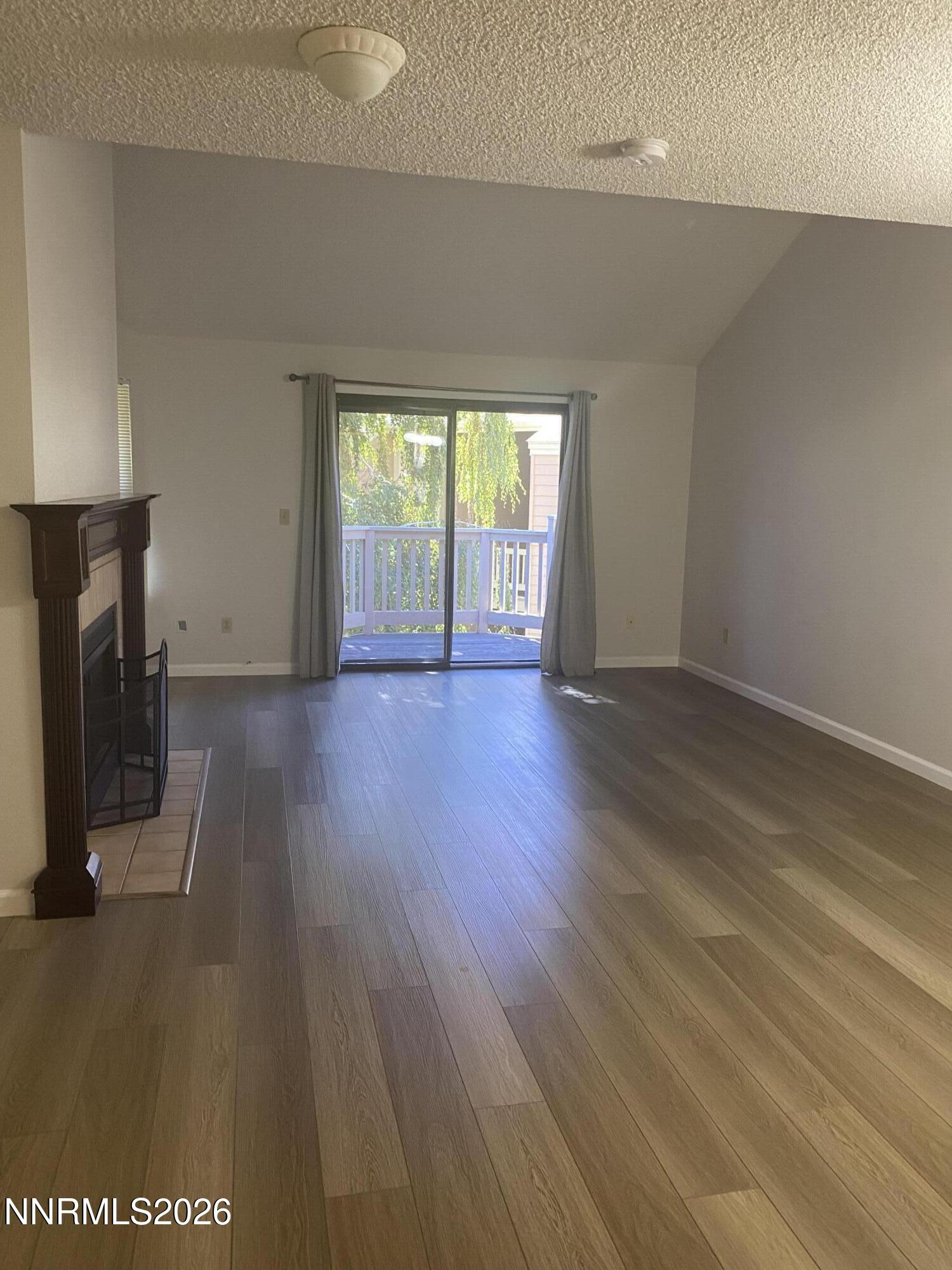 2875 Idlewild Drive, Unit 78 Reno, NV 89509 - Photo 3 of 22 15 - Copy