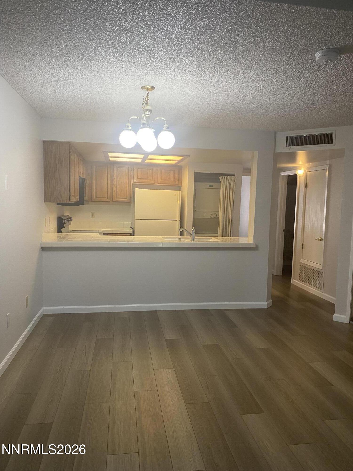 2875 Idlewild Drive, Unit 78 Reno, NV 89509 - Photo 6 of 22 19 - Copy