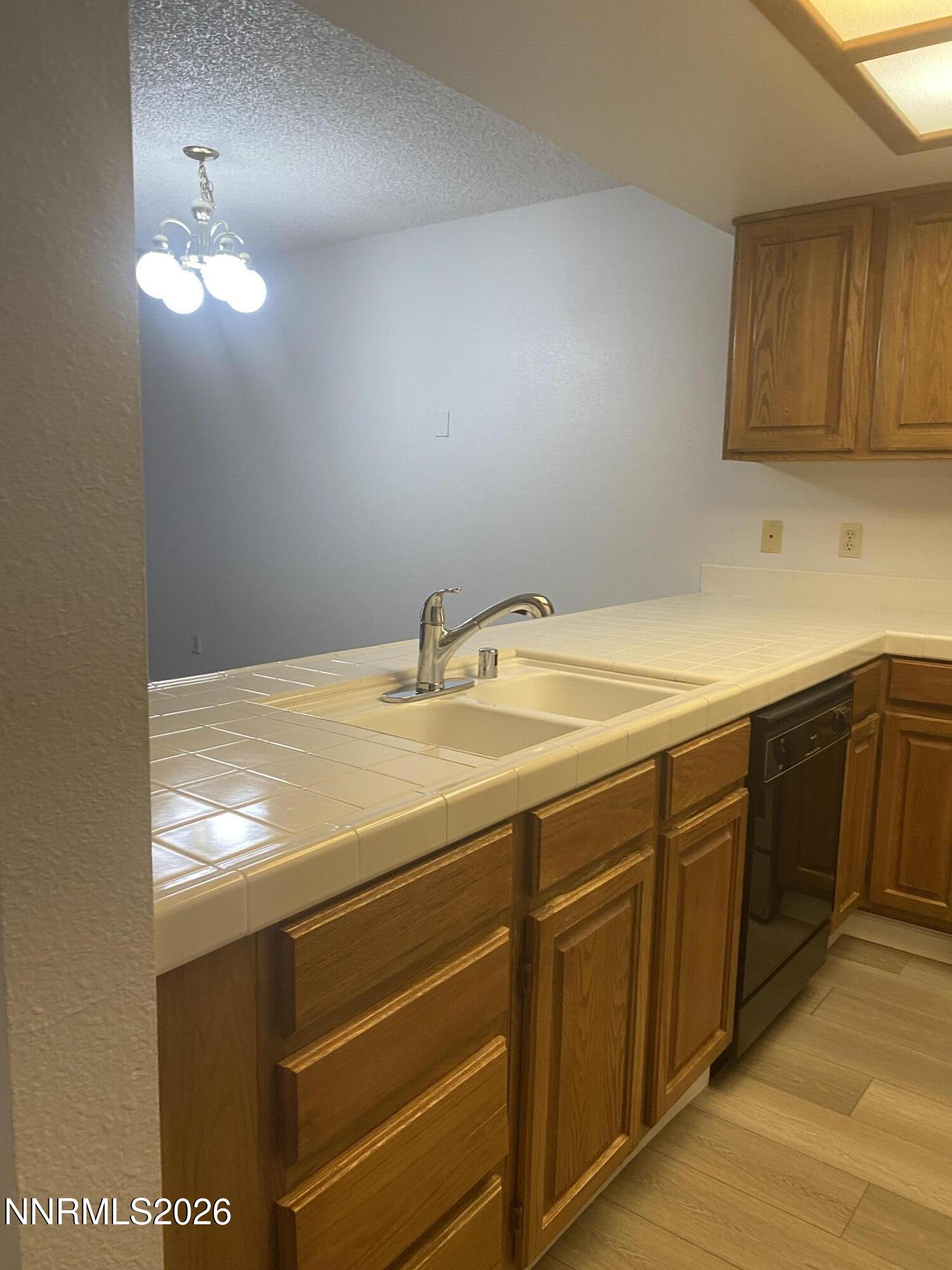 2875 Idlewild Drive, Unit 78 Reno, NV 89509 - Photo 8 of 22 9