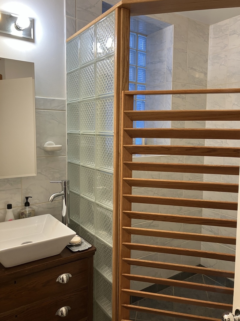 3843 West Addison Street Chicago, IL 60618 - Photo 30 of 36