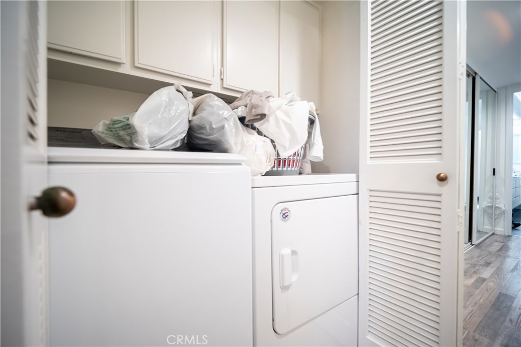 222 Monterey Road, Unit 206 Glendale, CA 91206 - Photo 15 of 22 a view of walk in closet