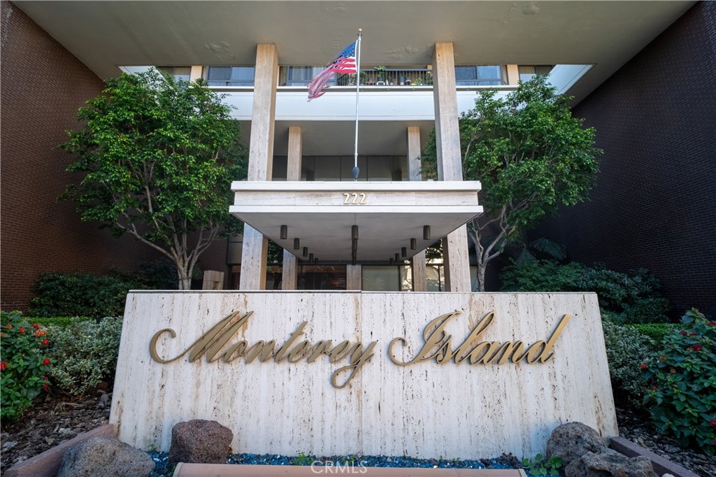 222 Monterey Road, Unit 206 Glendale, CA 91206 - Photo 18 of 22 a view of outdoor space yard and deck