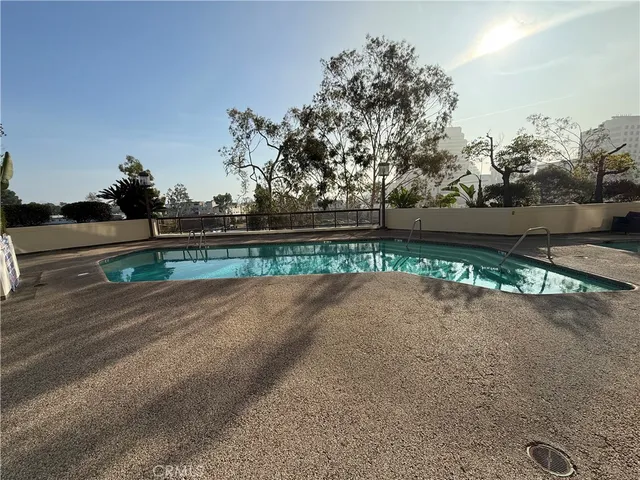 $1,295,000 | 222 Monterey Road, Unit 206, Glendale, CA 91206