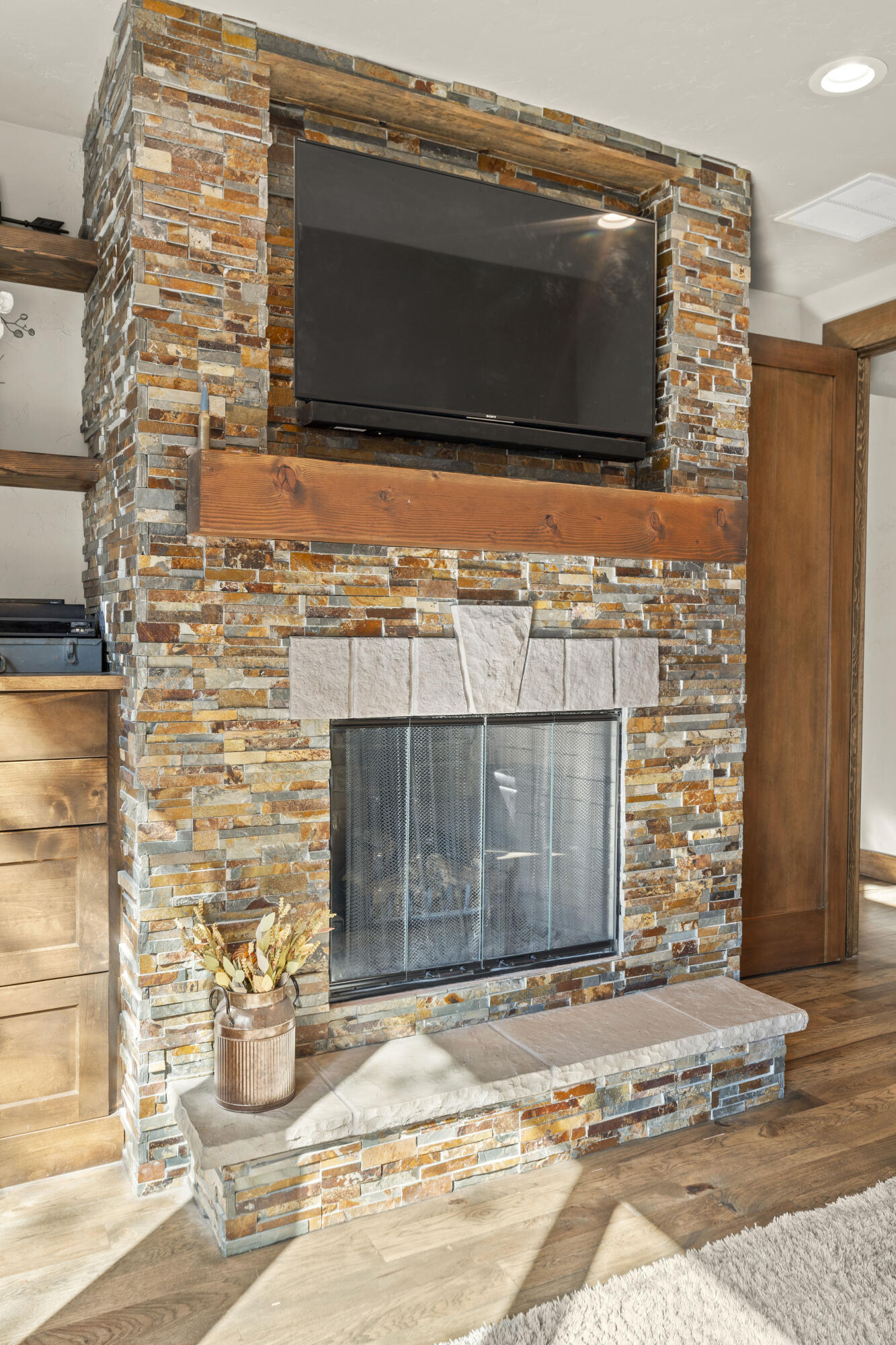 56604 Sunstone Loop, Unit 151 Bend, OR 97707 - Photo 32 of 80