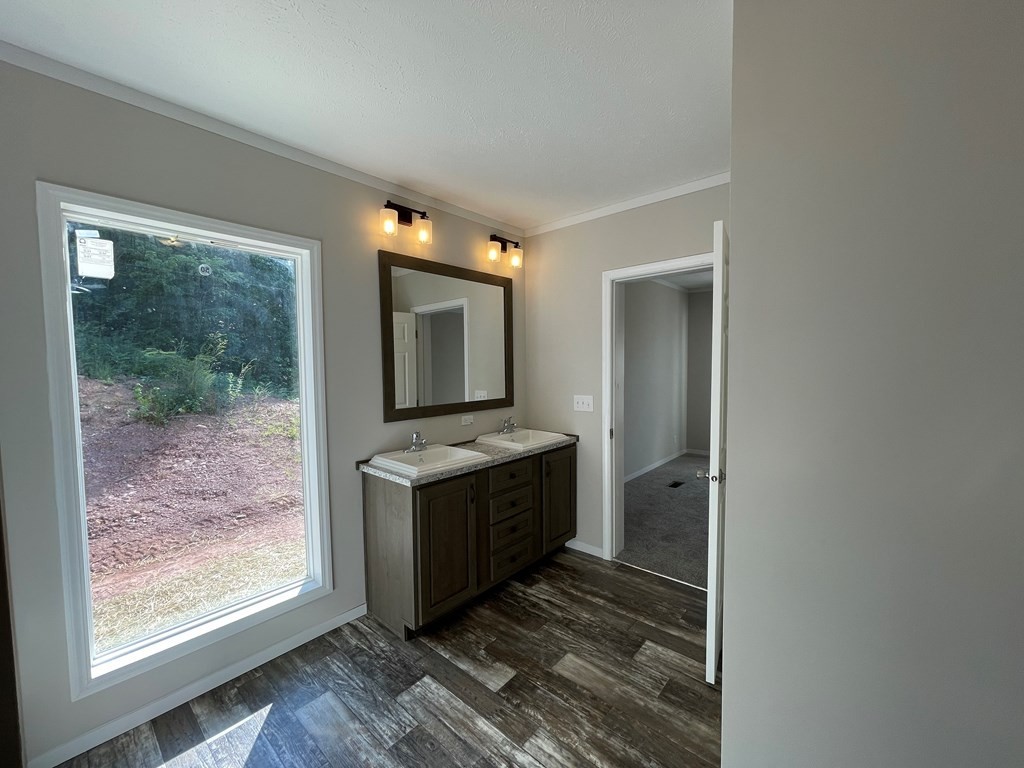 1348 Bluets Road Newport, TN 37821 - Photo 20 of 47 a view of hallway with washer and dryer