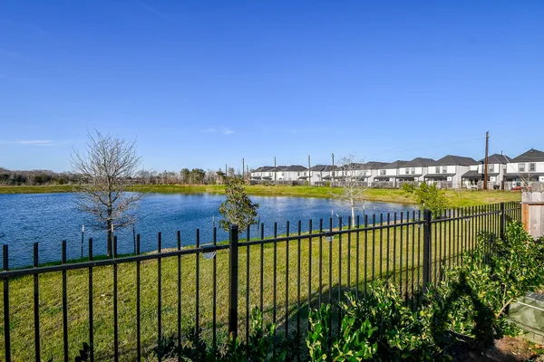 $2,500 | 2917 Skyline Mesa Drive, Houston, TX 77047