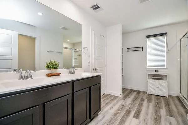 $2,500 | 2917 Skyline Mesa Drive, Houston, TX 77047