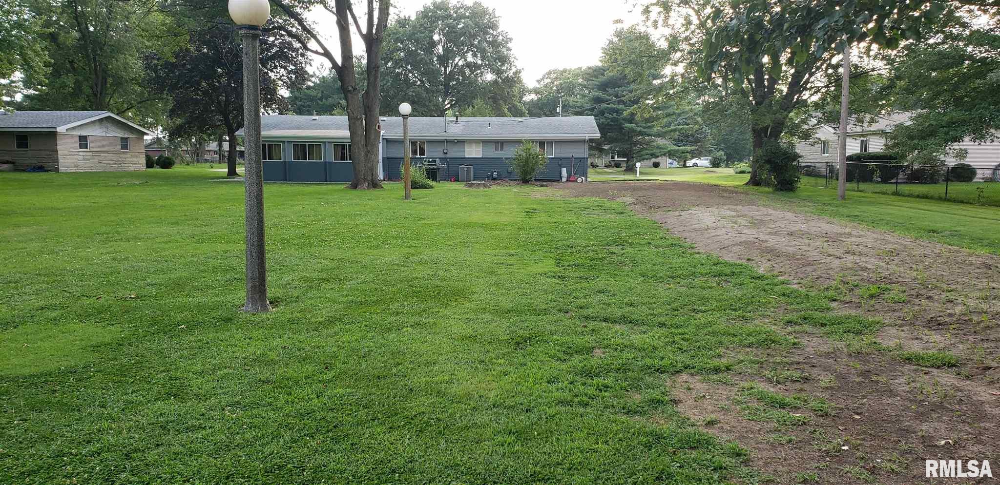 930 Flossmore Drive Springfield, IL 62711 - Photo 22 of 25 Gallery Image 22
