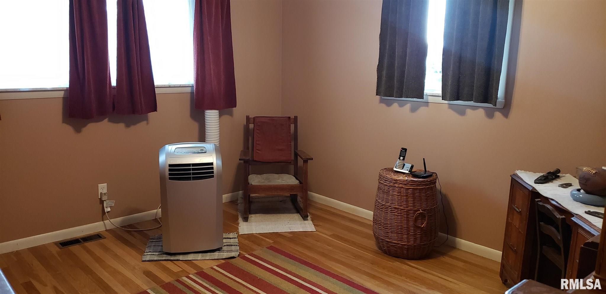 930 Flossmore Drive Springfield, IL 62711 - Photo 10 of 25 Gallery Image 10