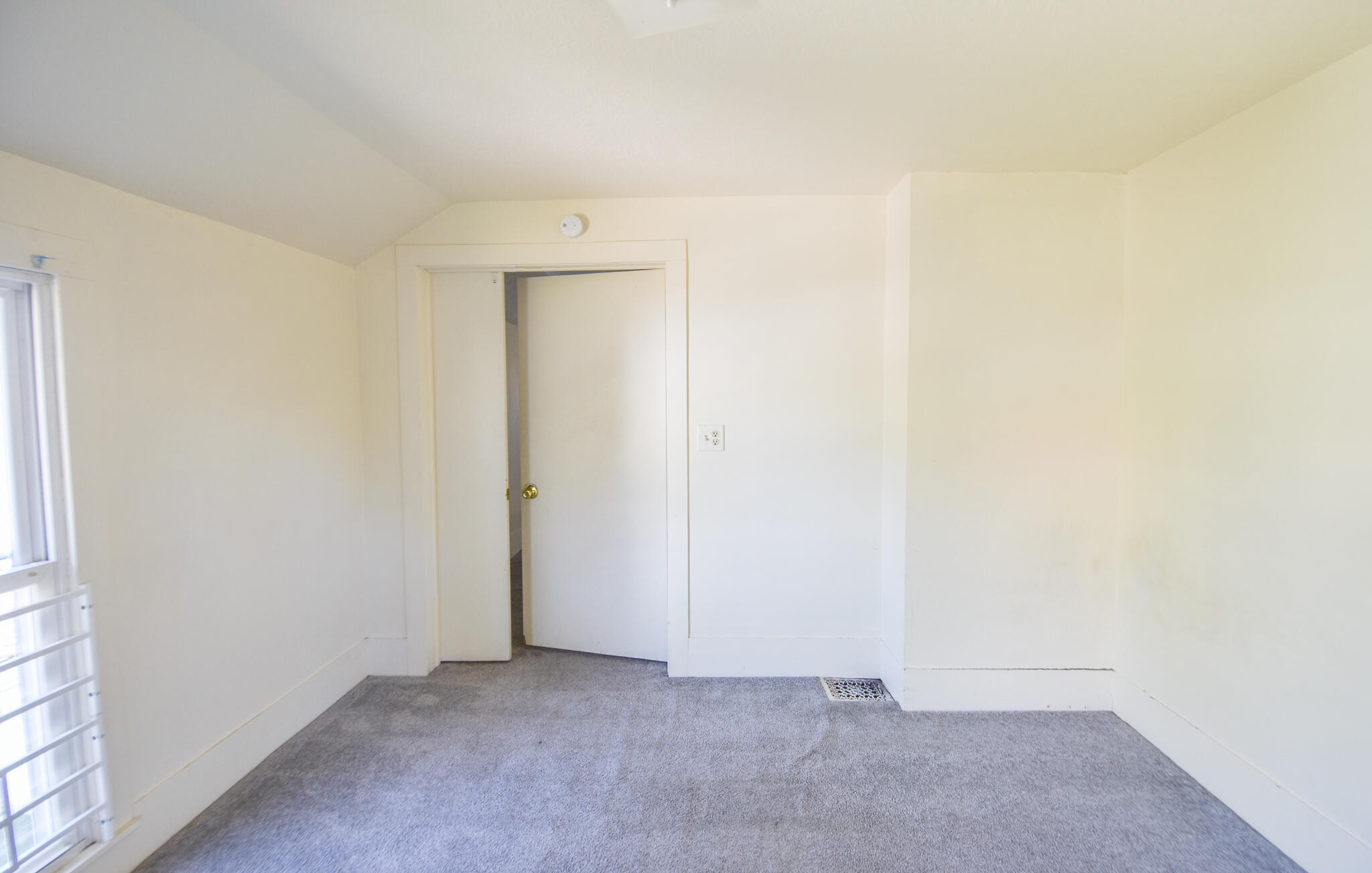 67 West Washington Street Coldwater, MI 49036 - Photo 17 of 42 DSC_0134