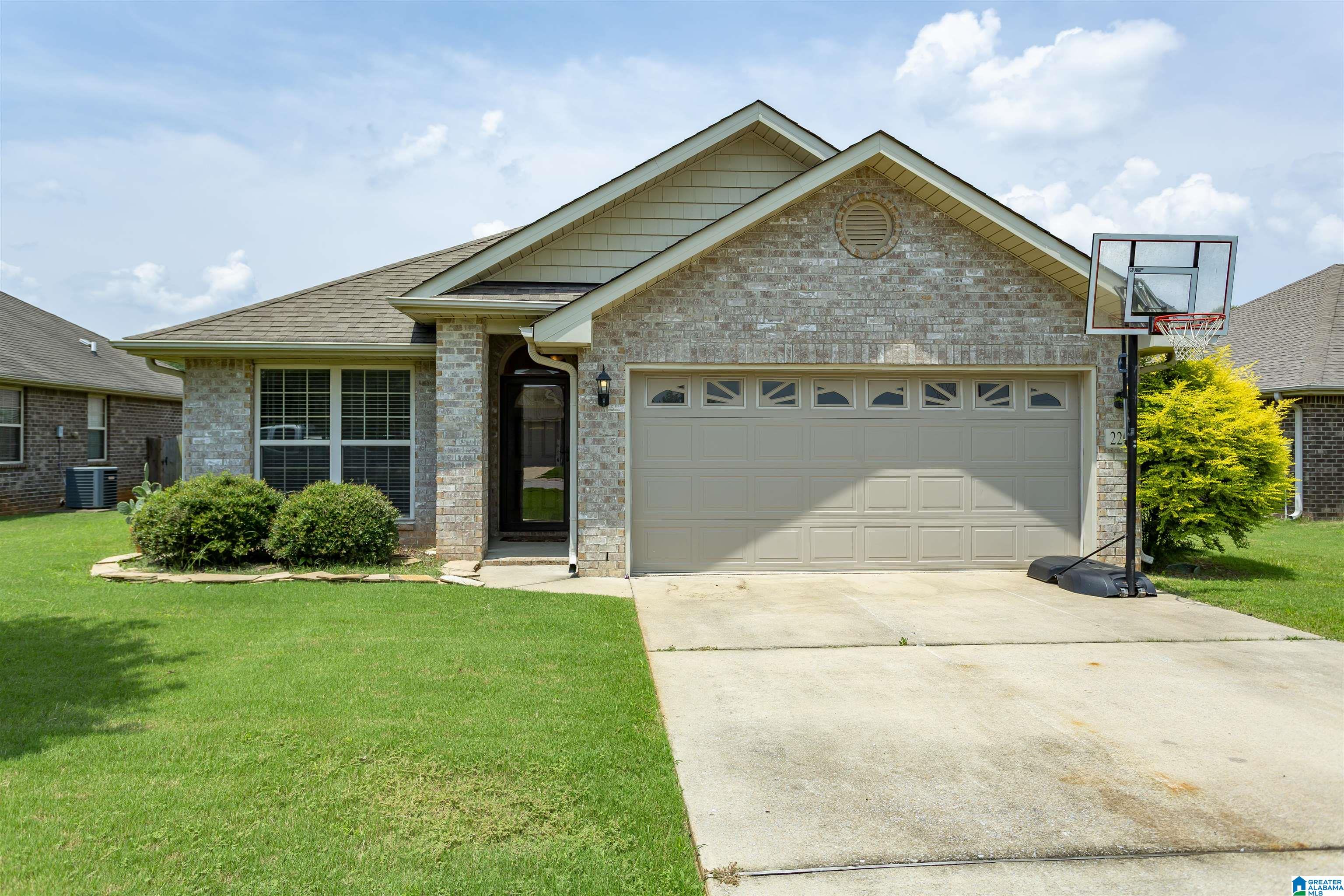 220 Makena Way Alabaster, AL 35007 - Photo 3 of 44