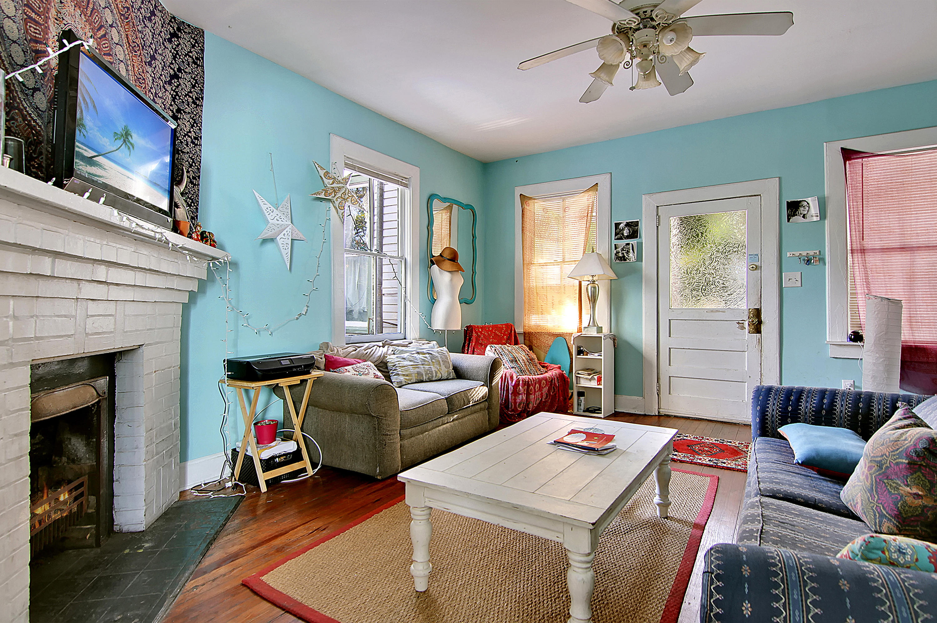 256-256.5 Rutledge Avenue Charleston, SC 29403 - Photo 11 of 36 256 1/2 Living Room