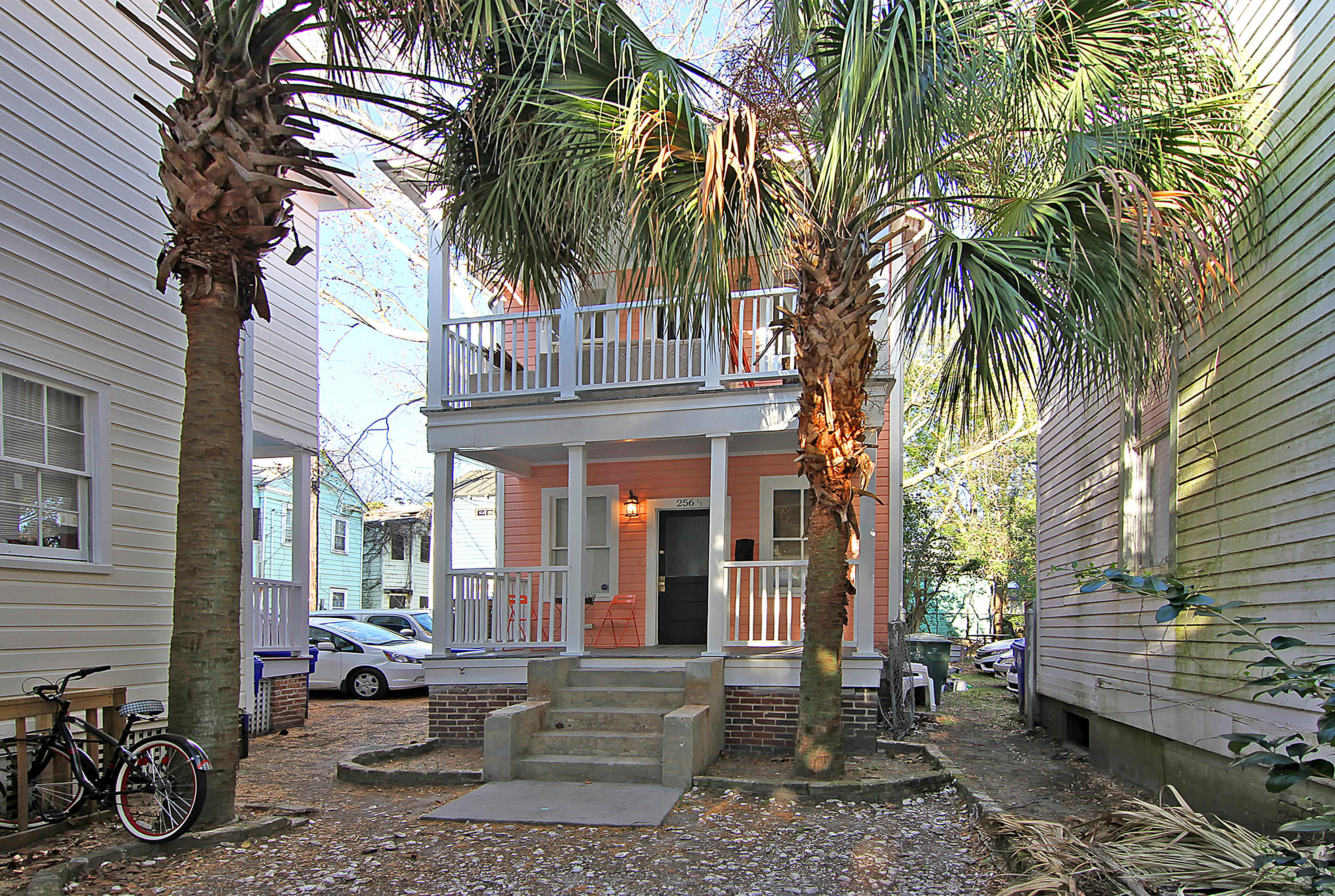 256-256.5 Rutledge Avenue Charleston, SC 29403 - Photo 12 of 36 256 1/2 Front