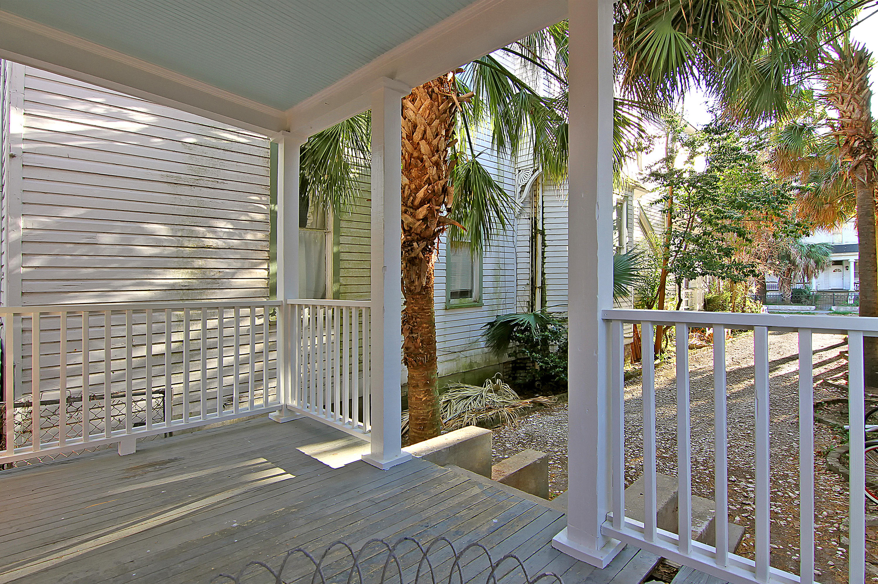 256-256.5 Rutledge Avenue Charleston, SC 29403 - Photo 27 of 36 256 1/2 Front Porch