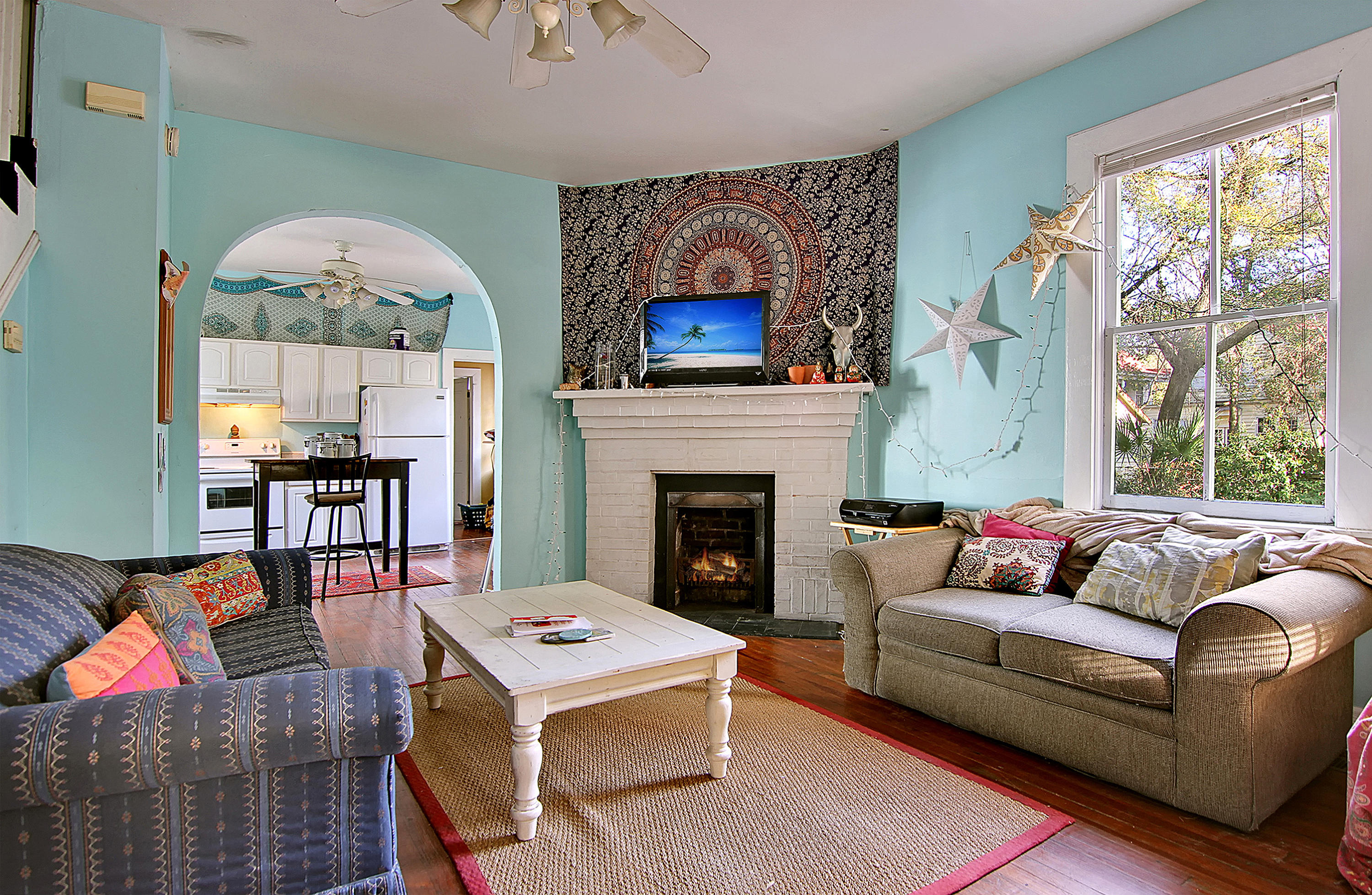 256-256.5 Rutledge Avenue Charleston, SC 29403 - Photo 30 of 36 256 1/2 Living Room