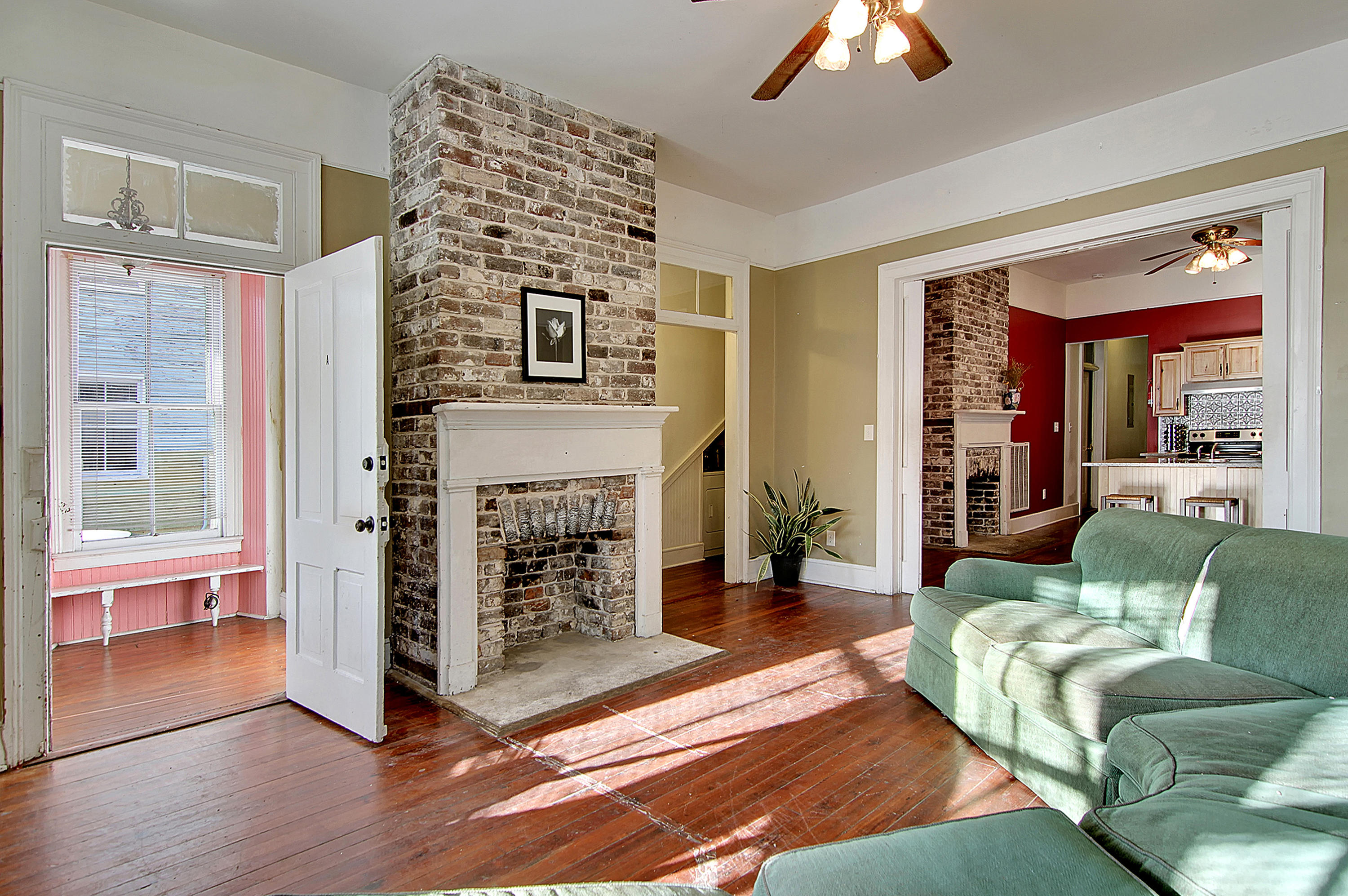 256-256.5 Rutledge Avenue Charleston, SC 29403 - Photo 9 of 36 Living Room