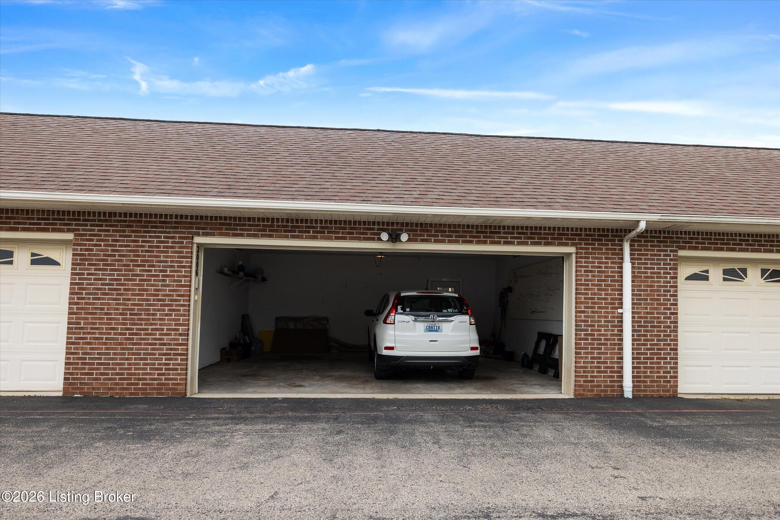 3006 Sprowl Road Louisville, KY 40299 - Photo 54 of 55 05-3U8A0311