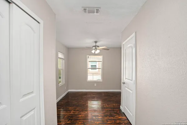 $1,650 | 1530 Southwest 19th Street, San Antonio, TX 78207