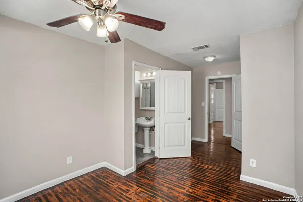 $1,650 | 1530 Southwest 19th Street, San Antonio, TX 78207