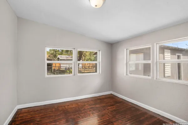 $1,650 | 1530 Southwest 19th Street, San Antonio, TX 78207