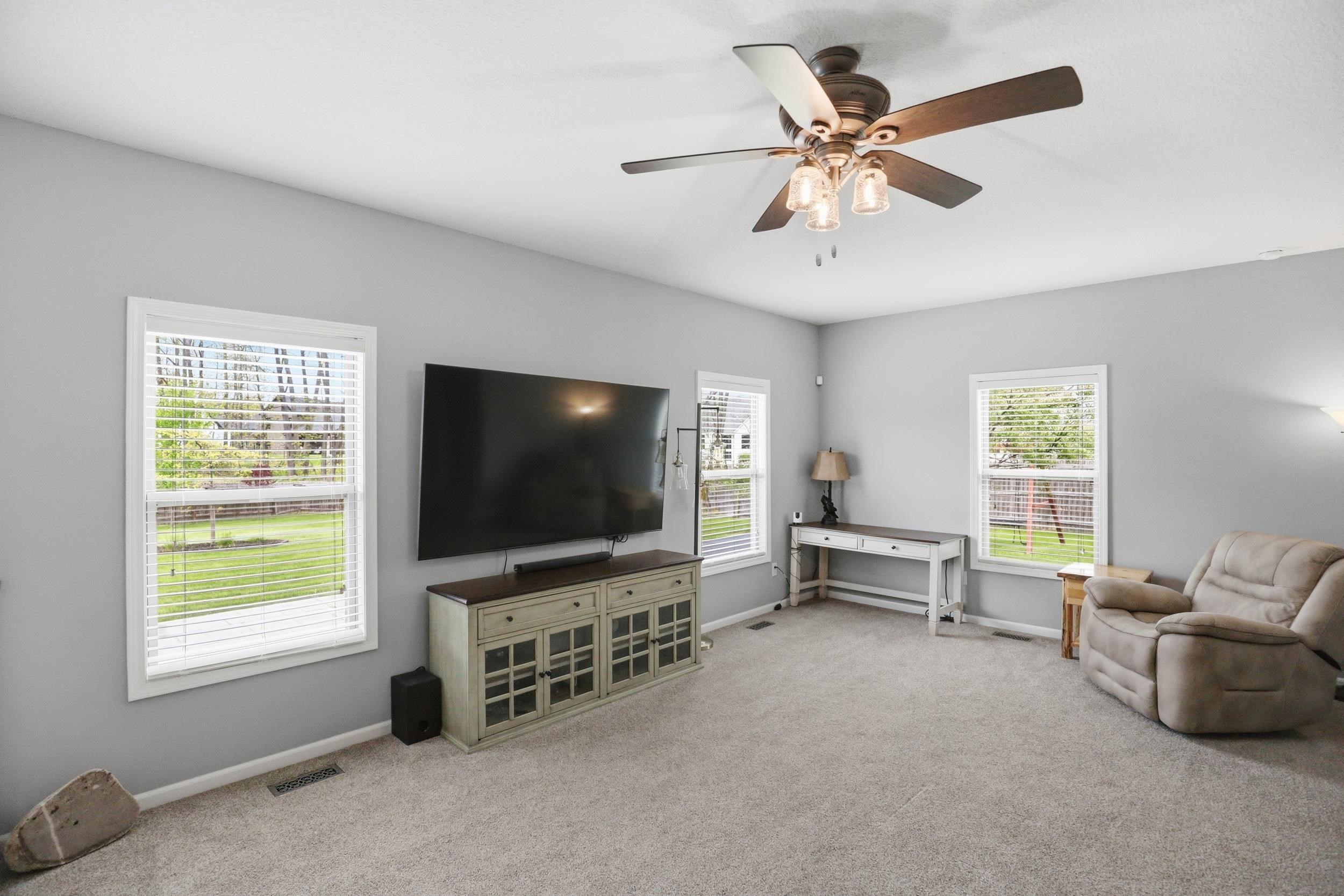 595 Highfields Cove Fort Wayne, IN 46845 - Photo 14 of 34