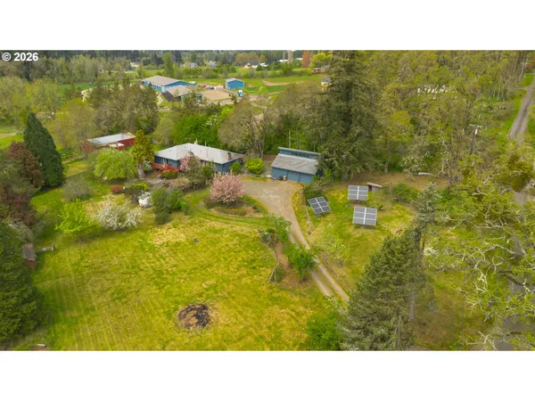 $800,000 | 29729 Southwest Old Well Road, West Linn, OR 97068