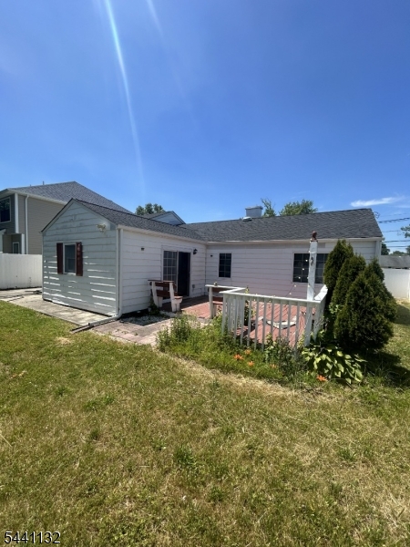 17 Raleigh Road Edison, NJ 08817 - Photo 2 of 16