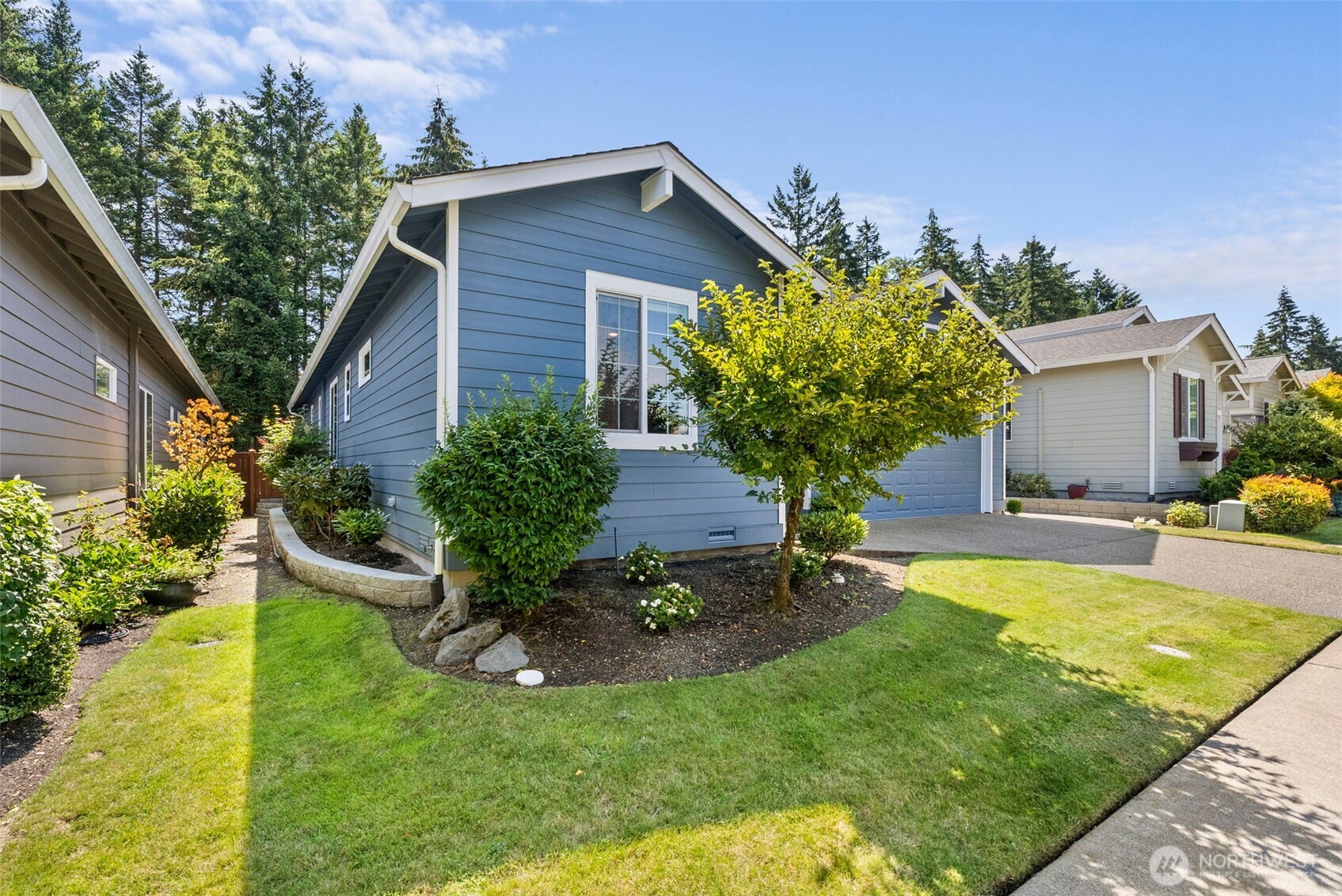 8301 Orcas Loop Northeast Lacey, WA 98516 - Photo 34 of 38