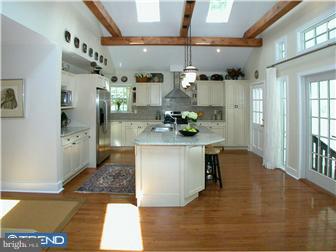 610 Valley View Lane Wayne, PA 19087 - Photo 2 of 12 Gallery Image 2