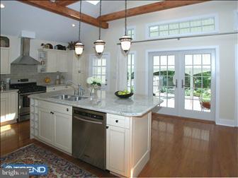 610 Valley View Lane Wayne, PA 19087 - Photo 3 of 12 Gallery Image 3