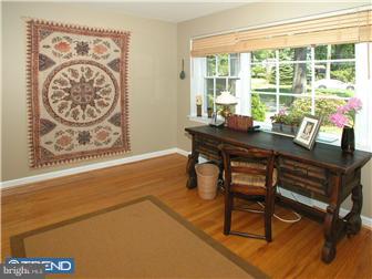 610 Valley View Lane Wayne, PA 19087 - Photo 7 of 12 Gallery Image 7