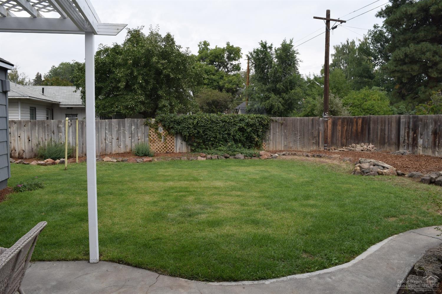 548 Southwest 13th Street Redmond, OR 97756 - Photo 24 of 25 Additional Photo