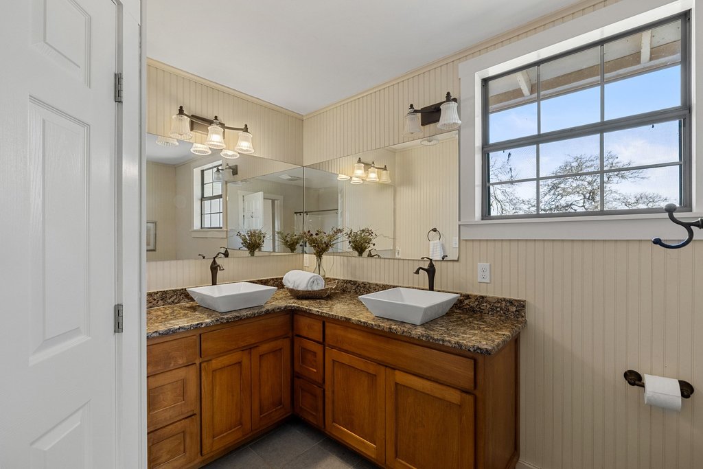 158 Watch Hill Road Stonewall, TX 78671 - Photo 21 of 39
