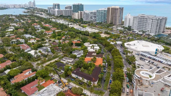$2,400 | 50 Park Drive, Unit 5, Bal Harbour, FL 33154