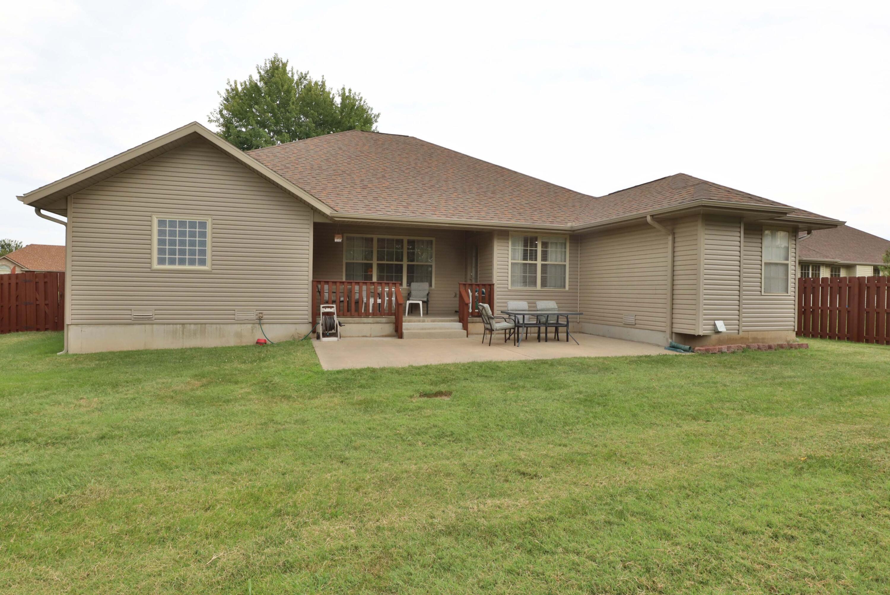 3741 North Oak Point Avenue Springfield, MO 65803 - Photo 44 of 51 Oak-4484