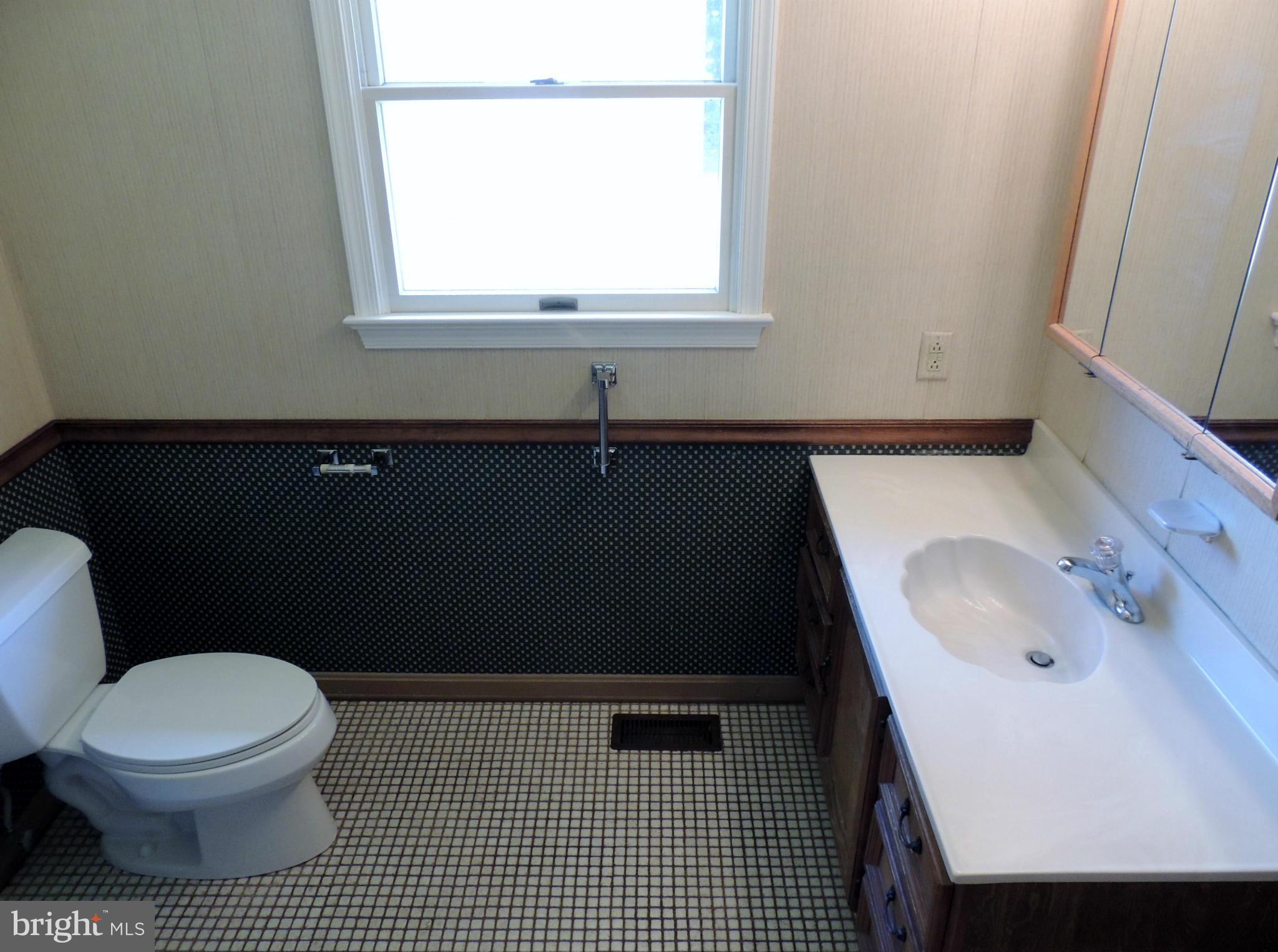 1509 Fullerton Road Edgewater, MD 21037 - Photo 13 of 30 Bath