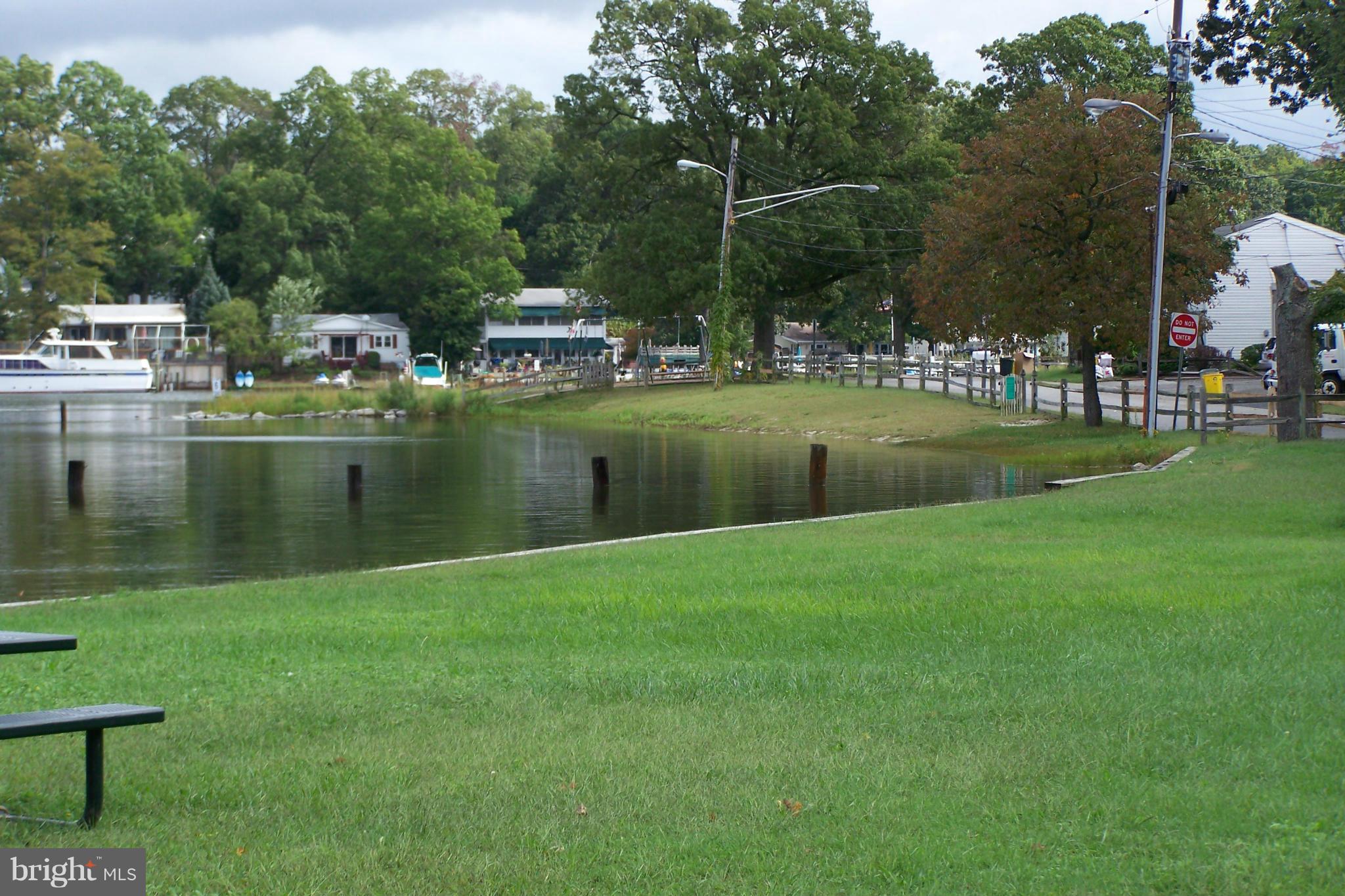 1509 Fullerton Road Edgewater, MD 21037 - Photo 29 of 30 Community