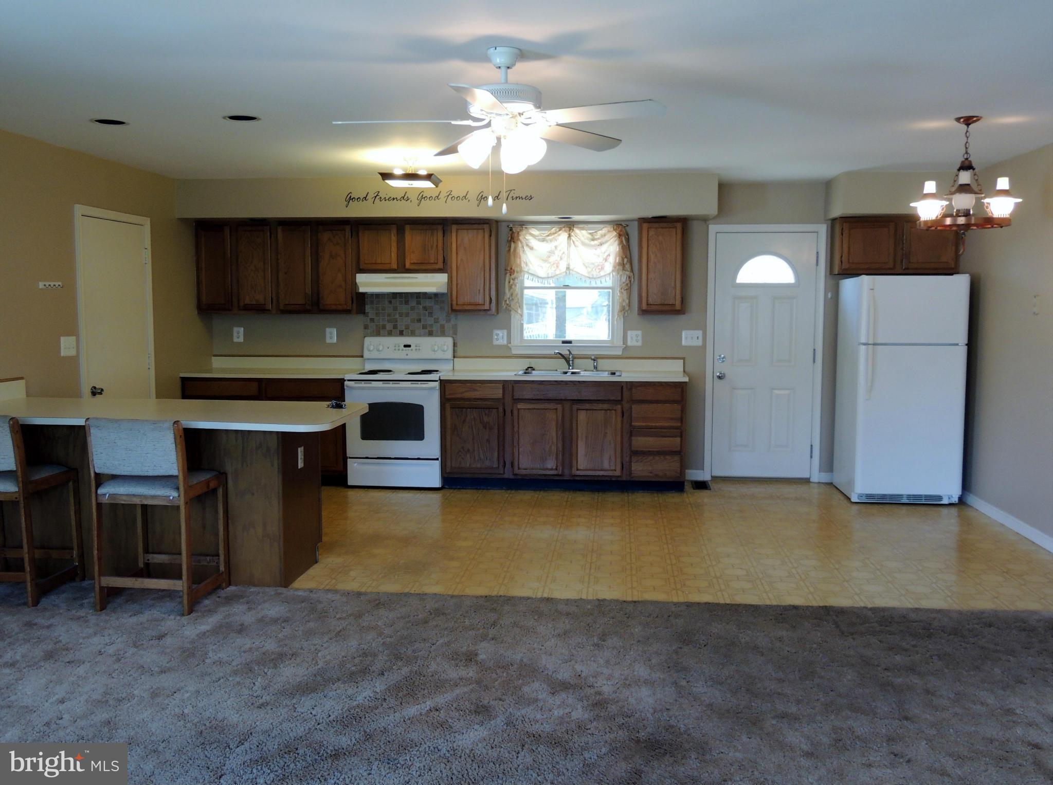 1509 Fullerton Road Edgewater, MD 21037 - Photo 7 of 30 Kitchen