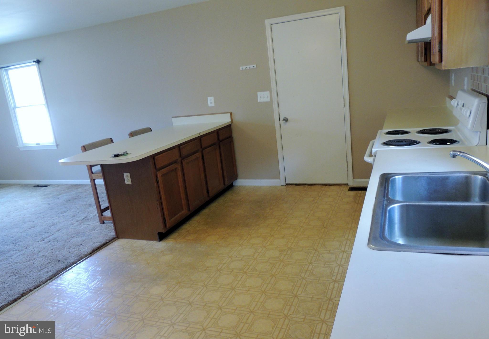 1509 Fullerton Road Edgewater, MD 21037 - Photo 9 of 30 Kitchen
