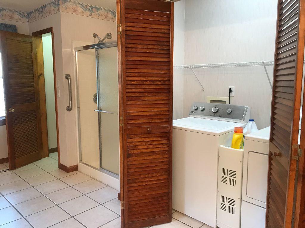 218 Henrytown Road Saltville, VA 24370 - Photo 15 of 45 henry laundry2