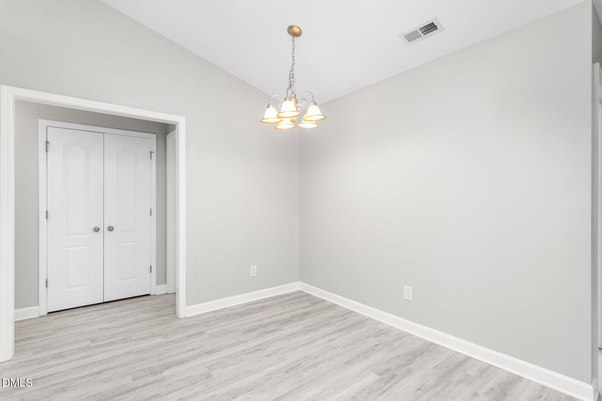 4025 Gloria Ridge Winston-Salem, NC 27107 - Photo 8 of 28 4025 Gloria Ridge-8