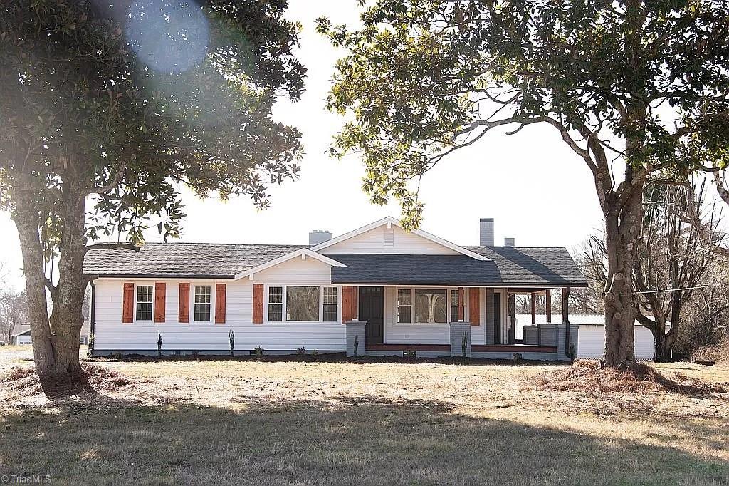 618 Murray Road Elkin, NC 28621 - Photo 1 of 46 Gallery Image 1