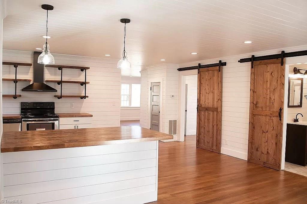 618 Murray Road Elkin, NC 28621 - Photo 14 of 46 Gallery Image 14